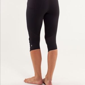 Lululemon Run Crop Black Size 8 Legging
